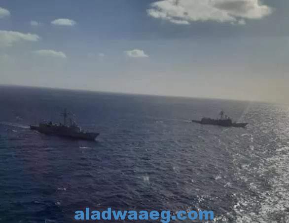 القوات البحرية المصرية والأسبانية تنفذان تدريبًا بحريًا عابرًا فى نطاق الأسطول الجنوبى بالبحر الأحمر