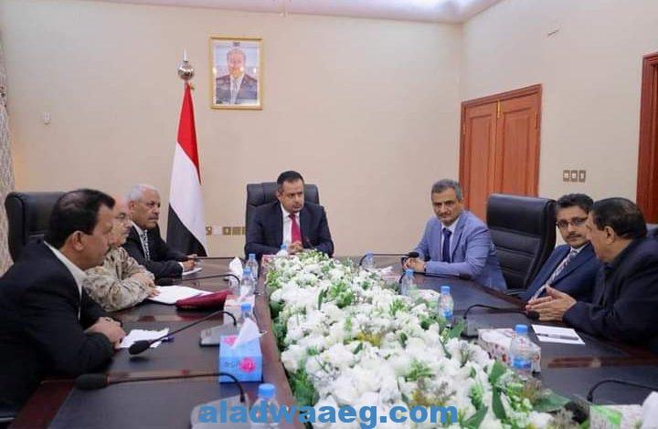 رئيس الوزراء اليمني: حريصون على العمل بجهد استثنائي