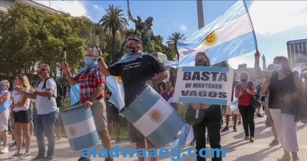 مظاهرات في الأرجنتين إثر فضيحة في تطعيم لقاح كورونا