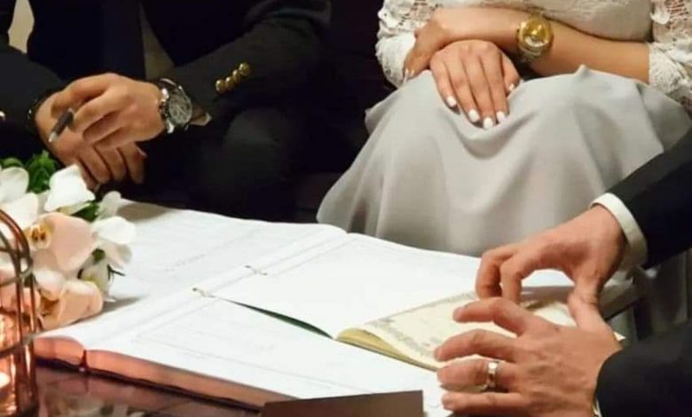 وزارة أوقاف النظام تحرم زواج "التجربة" وتبرر قرارها