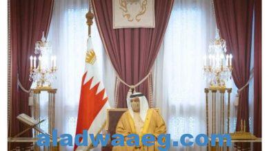 صورة ملك البحرين يستقبل رئيس وأعضاء المجلس الأعلى للشئون الإسلامية