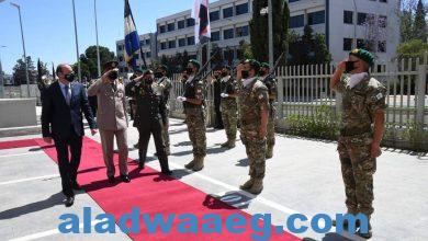 صورة وزير الدفاع والإنتاج الحربى يعود إلى أرض الوطن بعد إنتهاء زيارته الرسمية لجمهورية قبرص