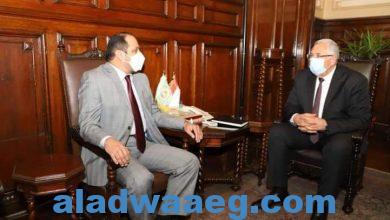 صورة وزير الزراعة يبحث مع سفير الإمارات التعاون في المجالات المختلفة الخاصة بالوزارة