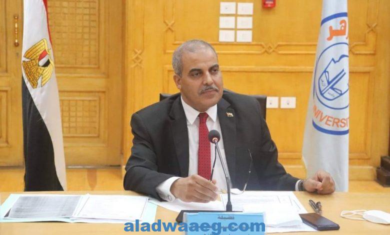 رئيس جامعة الأزهر يصدق على صرف مكافأة للإداريين والعاملين بالقاهرة والأقاليم