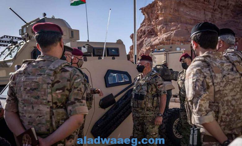 الملك الأردني يتابع التمرين العسكري التعبوي "الجبال الشاهقة"