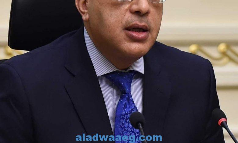 رئيس الوزراء يتابع مخططات تطوير الطرق والمحاور المرورية بمحافظة الجيزة