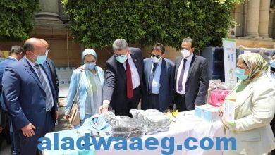 صورة وزيرة البيئة تشهد تسليم مستشفى النساء والتوليد التابعة لمستشفيات جامعة القاهرة مستلزمات وأدوات طبية