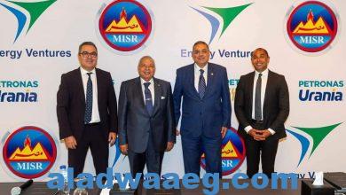 صورة مصر للبترول و”EV ” للخدمات البترولية توقعان عقد خلط وتعبئة الزيون