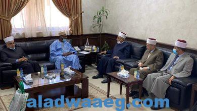 صورة قاضي القضاة يلتقي الأمين العام لمجمع الفقه الاسلامي