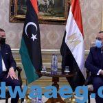 رئيس الوزراء يستقبل رئيس حكومة الوحدة الوطنية الليبية بمطار القاهرة