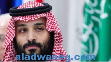 صورة ولي العهد السعودي يتلقى رسالتين من ولي العهد ووزير الدفاع الكويتيين