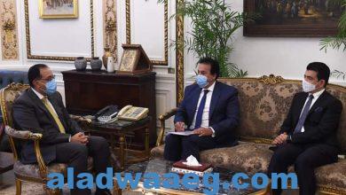 صورة رئيس الوزراء يلتقي المدير العام لمنظمة العالم الإسلامي للتربية والعلوم والثقافة..