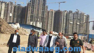 صورة مسئولو “الإسكان” يتابعون سير العمل بأبراج منطقة مثلث ماسبيرو بالقاهرة