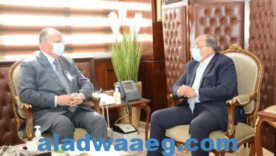 صورة وزير التنمية المحلية يتابع مع محافظ القاهرة مستجدات المشروعات التنموية بالمحافظة…