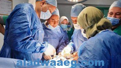 صورة إجراء ٣٠ عملية جراحية بمختلف التخصصات الطبية في الشهداء.