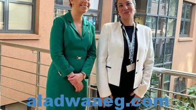 صورة على هامش الشق الثانى للدورة الخامسة لجمعية الأمم المتحدة للبيئة:  وزيرة البيئة تلتقى ونظيرتها السويدية.