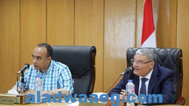 صورة خلال الاجتماع الدوري لمتابعة مشروعات المبادرة الرئاسية “حياة كريمة