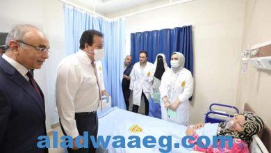 صورة وزير التعليم العالي يتفقد المستشفى الجامعي بالعاشر من رمضان