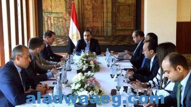 صورة رئيس الوزراء يعقد اجتماعا مع مدير عام منظمة “اليونيدو” لمناقشة جوانب التعاون بين مصر والمنظمة