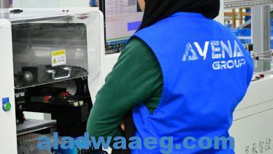 صورة محافظ بورسعيد يتابع سير العمل بمصنع أفينا لإنتاج الأدوات الكهربائية