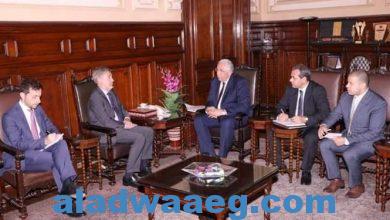 صورة وزير الزراعة يبحث مع السفير الإيطالي بالقاهرة سبل تعزيز الاستثمارات الزراعية الإيطالية في جمهورية مصر العربية