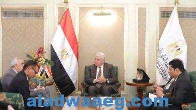 صورة عاشور يبحث مع السفير العراقي بالقاهرة سبل دعم التعاون العلمي والبحثي