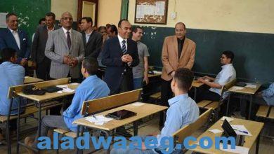 صورة نائب محافظ المنيا يتابع بدء امتحانات الفصل الدراسى الثانى بعدد من اللجان