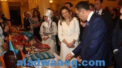 صورة وزيرة الثقافة تشهد انطلاق فعاليات أيام الثقافة لجمهورية كازاخستان وتفتتح معرض المقتنيات التراثية الكازاخية بالأوبرا