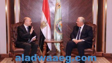 صورة وزير الزراعة يبحث مع السفير المجري بالقاهرة تعزيز التعاون الثنائي بين البلدين
