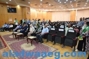 جامعة الفيوم تنظم قافلة الخير لطلاب المدارس بمحافظة الفيوم