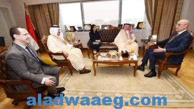 صورة وزير الإسكان يلتقى وزير التجارة السعودي والوفد المرافق له لبحث مجالات التعاون المشترك