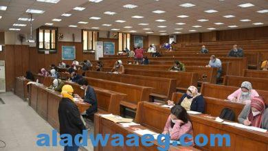 صورة نانسي عجرم وإليسا تثيران الجدل في إمتحان داخل أشهر جامعات مصر