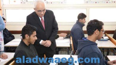 صورة وزير التربية والتعليم يتابع امتحانات الفصل الدراسى الأول للصف الأول الثانوى بالقاهرة