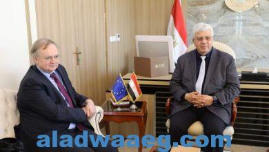 صورة عاشور يبحث تعزيز التعاون مع سفير الاتحاد الأوروبي في مصر