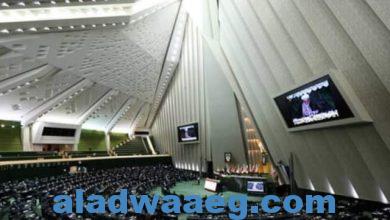 صورة اجتماعا مغلقا للبرلمان الإيراني لبحث الإتفاق مع الوكالة الدولية للطاقة الذرية