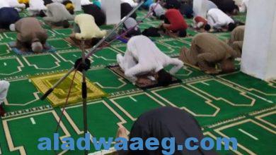 صورة خلال صلاة التراويح  روَّاد المساجد يظهرون وعيًا غير مسبوق  ويؤكدون