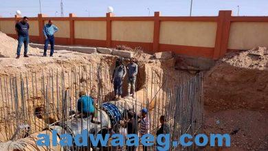 صورة رئيس جهاز قنا الجديدة: جارٍ الانتهاء من تنفيذ أعمال خط المياه الرئيسى المغذي لمساحة 1500 فدان بالمدينة