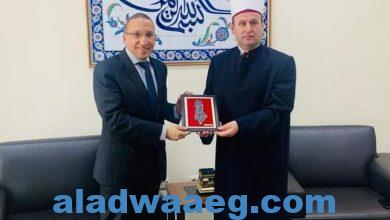 صورة سفير مصر بتيرانا يبحث سبل تعزيز العلاقات بين الأزهر الشريف والمشيخة الإسلامية بألبانيا
