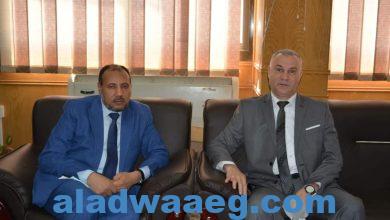 صورة نائب رئيس جامعة الأزهر يلتقي مدير عام فرع وسط الصعيد للتأمين الصحي بأسيوط