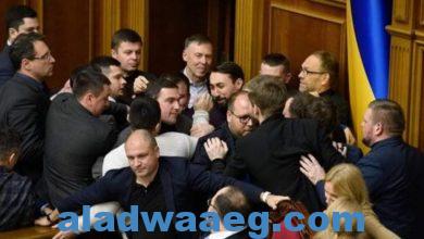 صورة مطالب في برلمان أوكرانيا بالتحقيق في ارتداء العسكريين لأحذية عالية الكعب