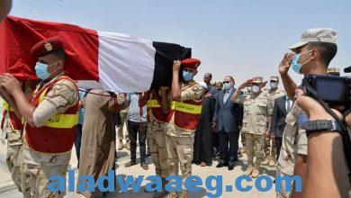 صورة جنازة عسكرية للشهيد البطل “شريف عيد” ابن مركز القوصية في أسيوط