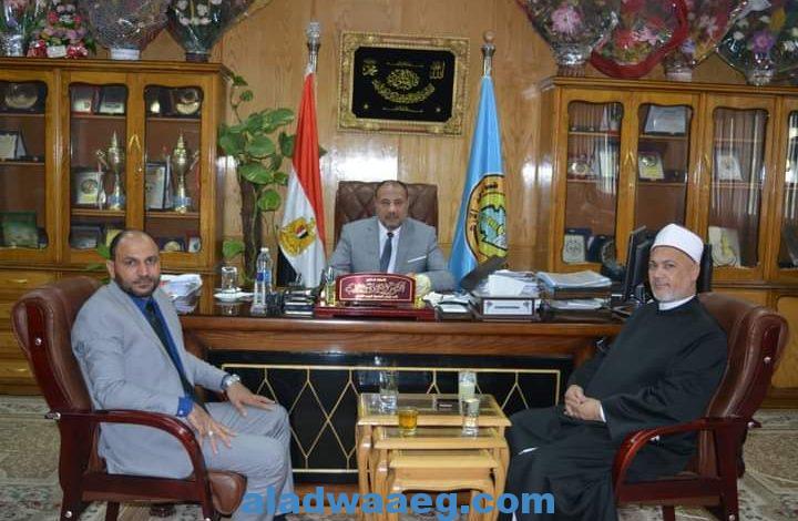 نائب رئيس جامعة الأزهر يستقبل عميد أصول الدين الجديد بحضور وكيل أوقاف أسيوط