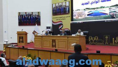 صورة رئيس الوزراء يلتقي نواب البرلمان بمحافظة الوادي الجديد..