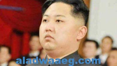 صورة كوريا الشمالية تنشر صوراً لكيم وهو يشاهد إطلاق الصاروخ الذي تفوق سرعته سرعة الصوت.