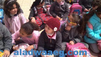 صورة شاهد .. فرحة عارمة من أطفال مدرسة لغات عزبة البرجً اثناء احتفالات العاشر من رمضان بعروض السيرك. 