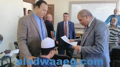 صورة رئيس جامعة الأزهر يتفقد لجان امتحانات كلية أصول الدين بقطاع الدراسة