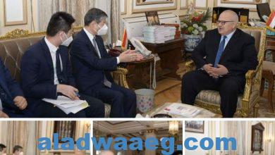 صورة رئيس جامعة القاهرة يستقبل السفير الصيني بالقاهرة لبحث التعاون المشترك في المجالات الأكاديمية والبحثية