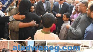 صورة محافظ قنا ينتقل لموقع انهيار منزلين بنجع حمادي تسبب في وفاة طفل وسيدة