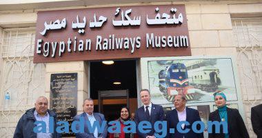 صورة السكة الحديد تفتتح أول مرحلة من مشروع الطاقة الشمسية بمحطة مصر فى القاهرة