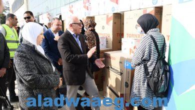 صورة محافظ بورسعيد يشهد توزيع 60 جهاز عروسة بالتعاون مع مؤسسة العربي توشيبا
